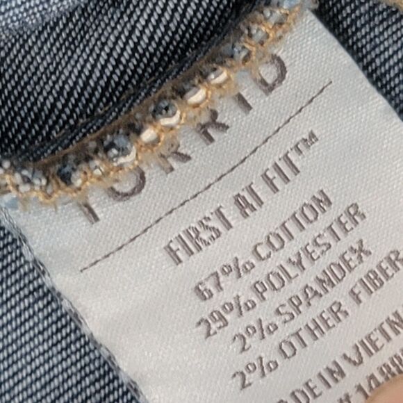 Torrid Denim Women's Trucker Denim Jean Jacket First at Fit Stretch Plus Size 3 - Picture 11 of 13